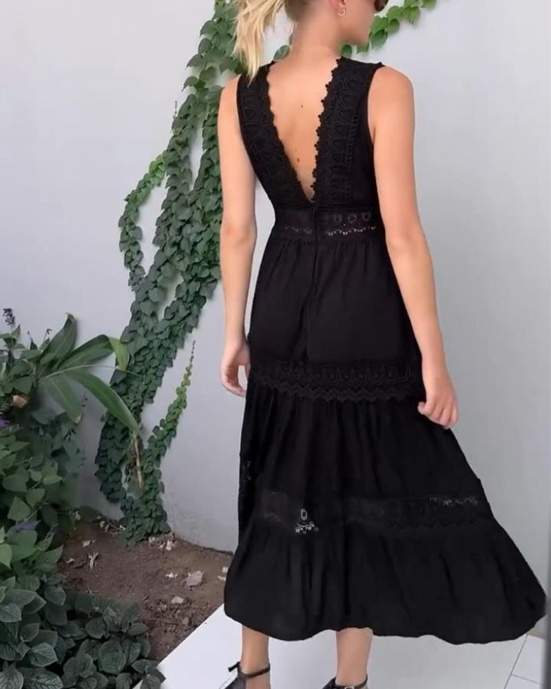 ALYSSA™ | Abito Midi Senza Maniche con Scollo a V e Raffinati Dettagli in Pizzo