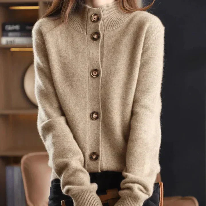 Aria | Cardigan comodo con bottoni