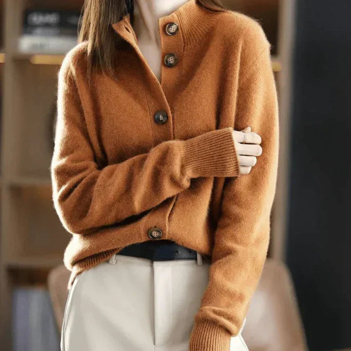 Aria | Cardigan comodo con bottoni