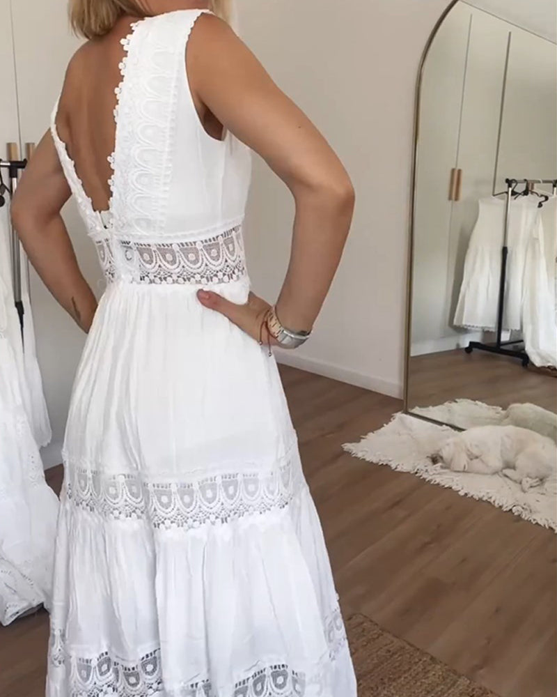 ALYSSA™ | Abito Midi Senza Maniche con Scollo a V e Raffinati Dettagli in Pizzo